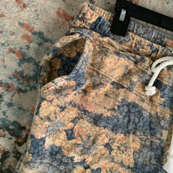 Anthropologie Floral Blue and Yellow Joggers - Picture 5 of 8
